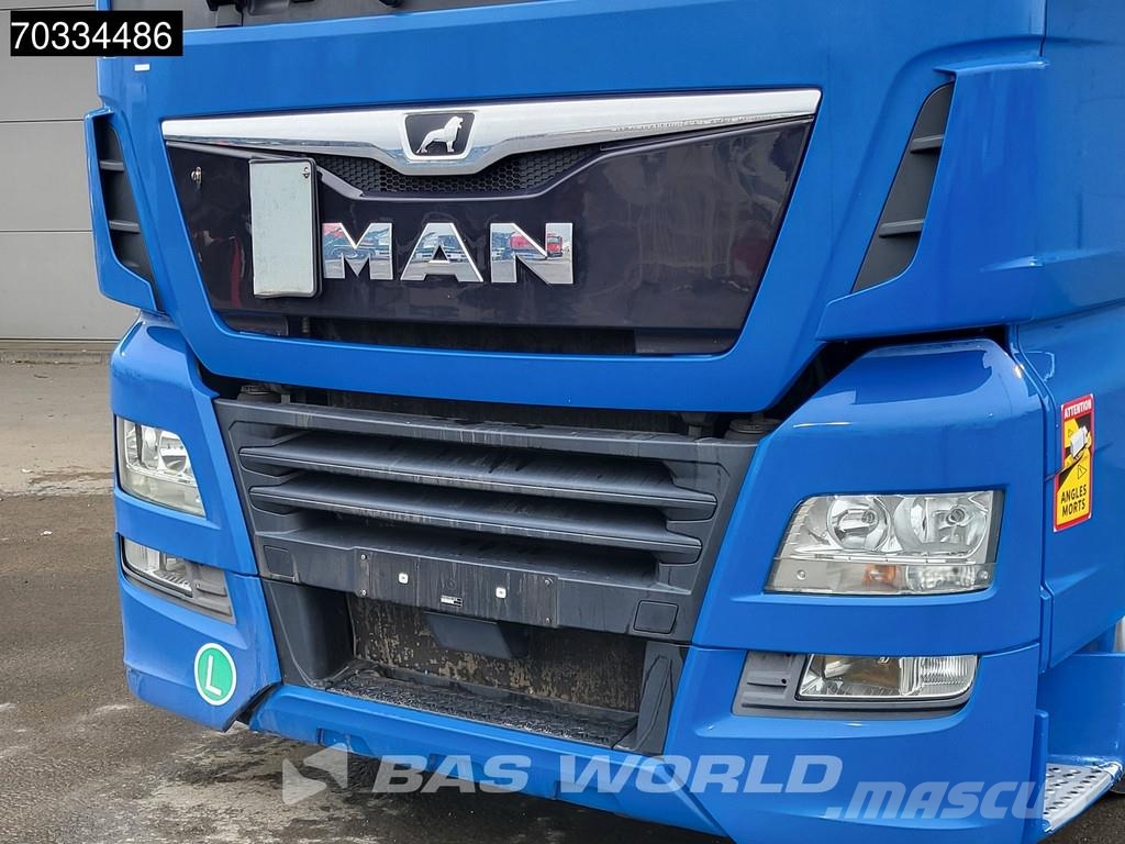 MAN TGX 18.460 4X2 XLX Mega Retarder 2xTanks ACC Camiones tractor
