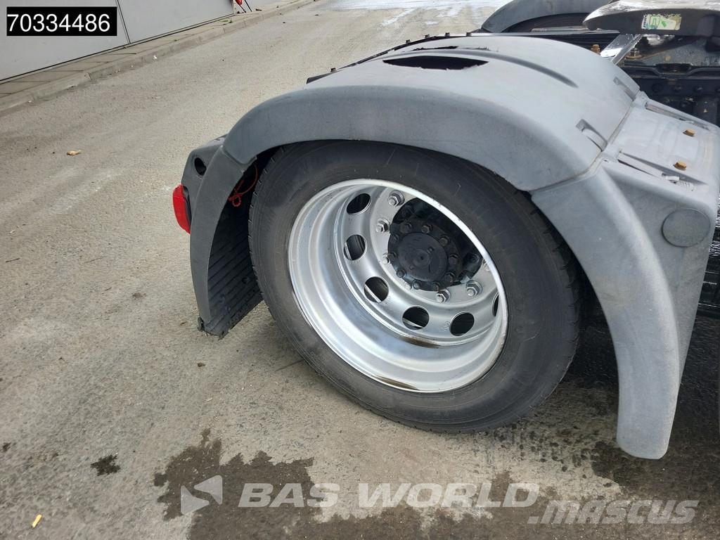 MAN TGX 18.460 4X2 XLX Mega Retarder 2xTanks ACC Camiones tractor