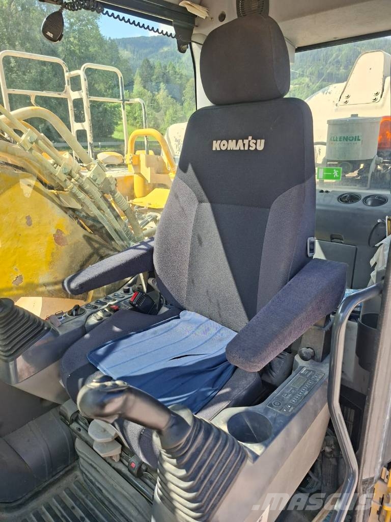Komatsu HB 365 LC-3 Hybrid Rupsgraafmachines