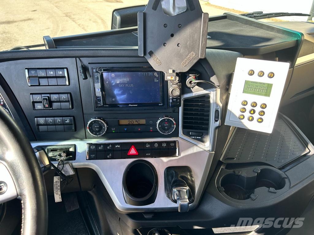 Mercedes-Benz AROCS 3763 8X4*4 EURO6 + LOFLIFT 125Z HiVision Puuautot