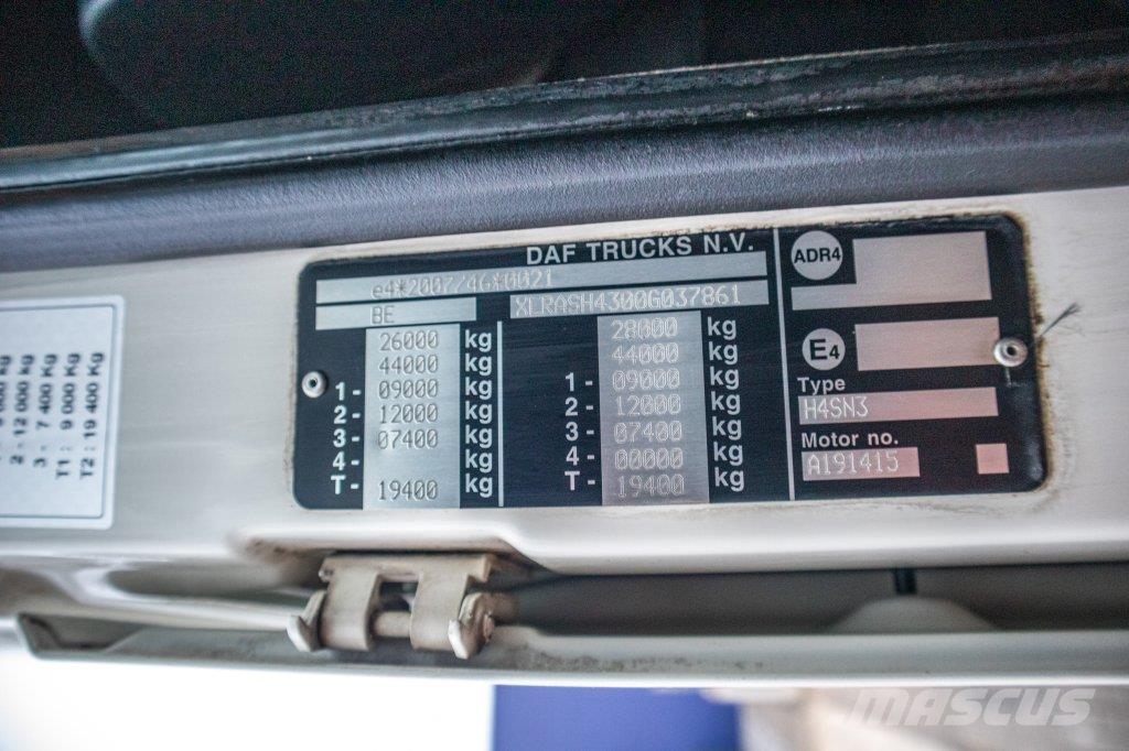 DAF XF 105.460 - AJK + intarder شاحنات الرافعات الخطافية