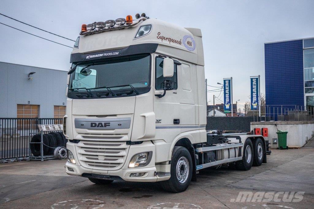DAF XF 105.460 - AJK + intarder شاحنات الرافعات الخطافية