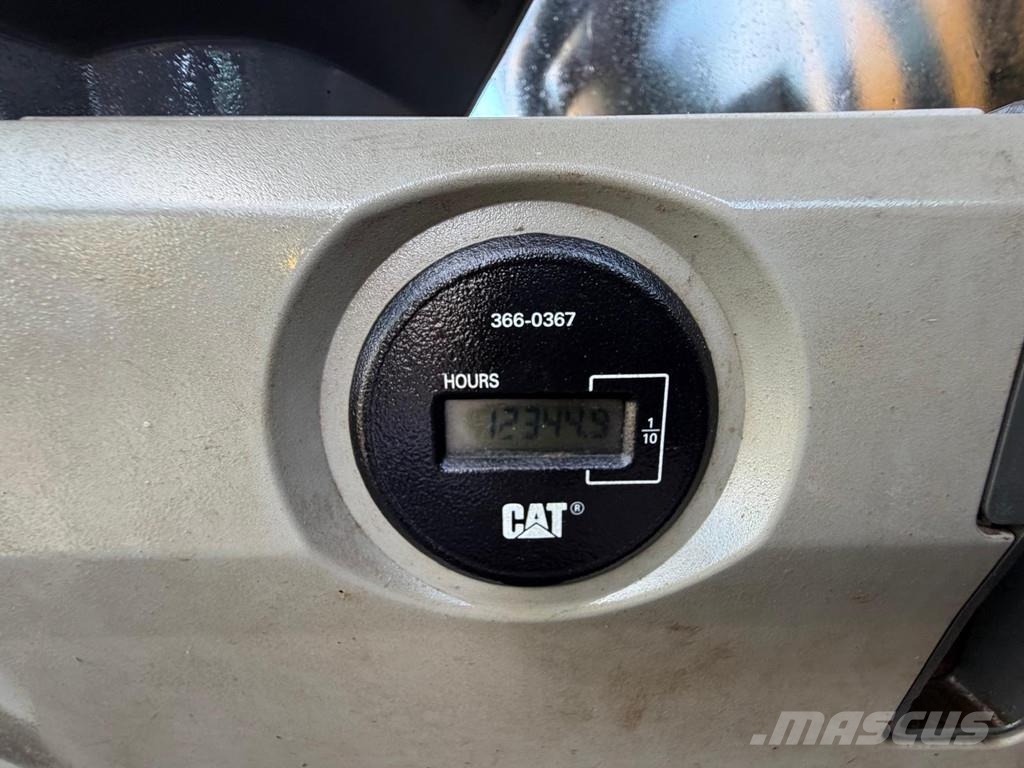 CAT 320E L Track Excavator - Rearview Camera - Hammer 履带挖掘机