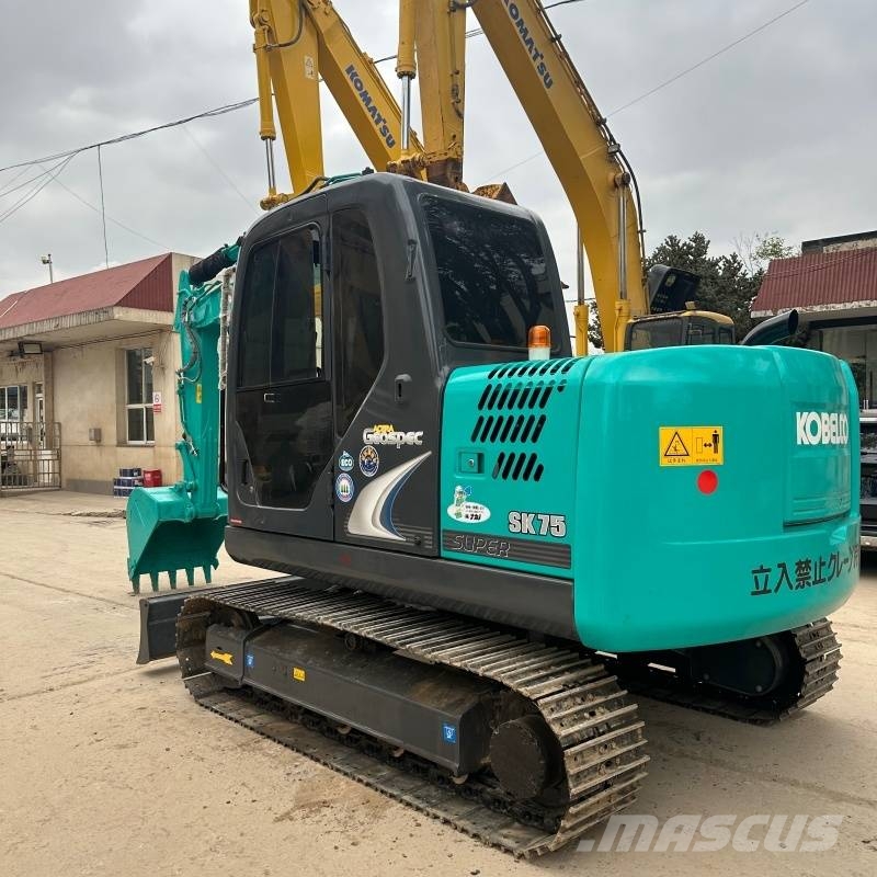 Kobelco SK75 Excavadoras sobre orugas