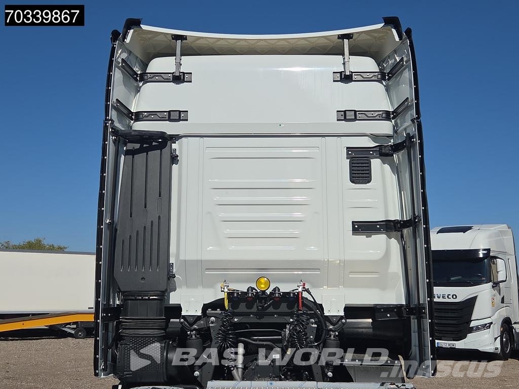 Iveco S-Way 500 4X2 NEW! Retarder 770L tank Navi ACC Sta Cabezas tractoras