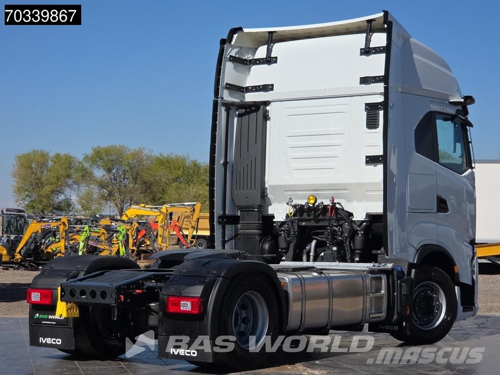Iveco S-Way 500 4X2 NEW! Retarder 770L tank Navi ACC Sta Cabezas tractoras