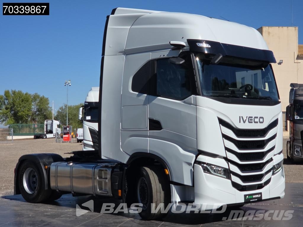 Iveco S-Way 500 4X2 NEW! Retarder 770L tank Navi ACC Sta Cabezas tractoras