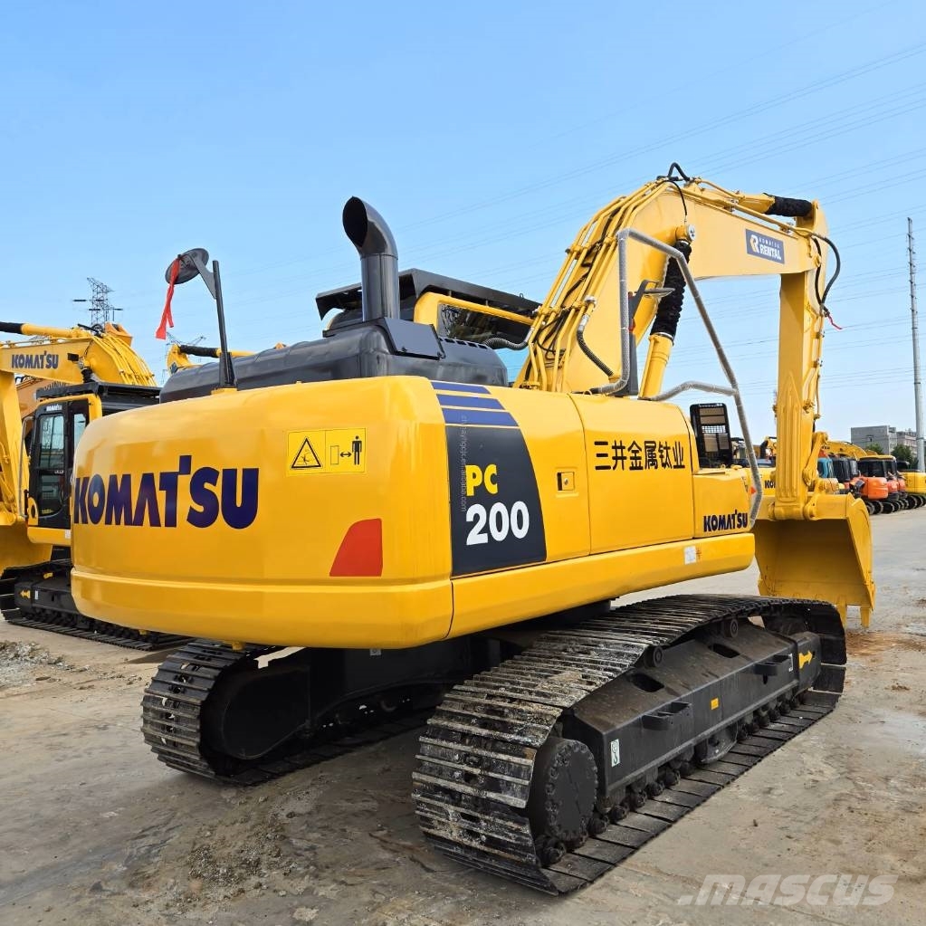 Komatsu PC 200-8 Εκσκαφείς με ερπύστριες