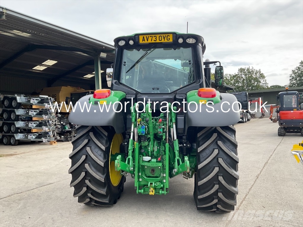 John Deere 6120 M Tractors