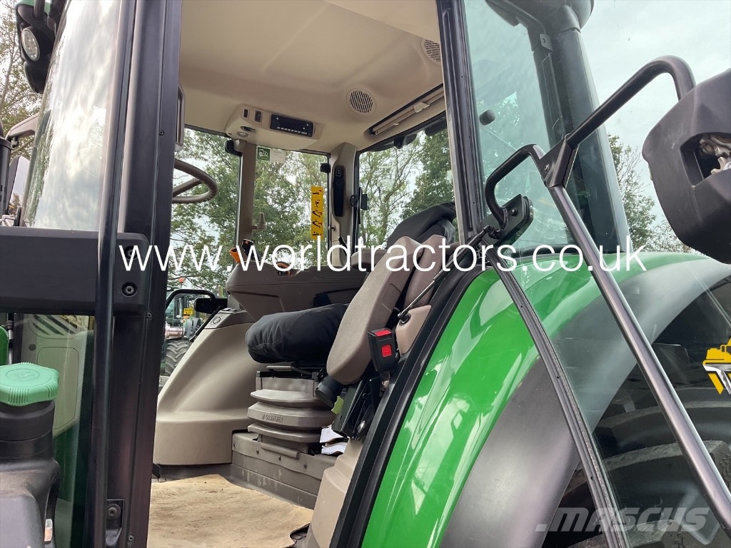 John Deere 6120 M Tractors