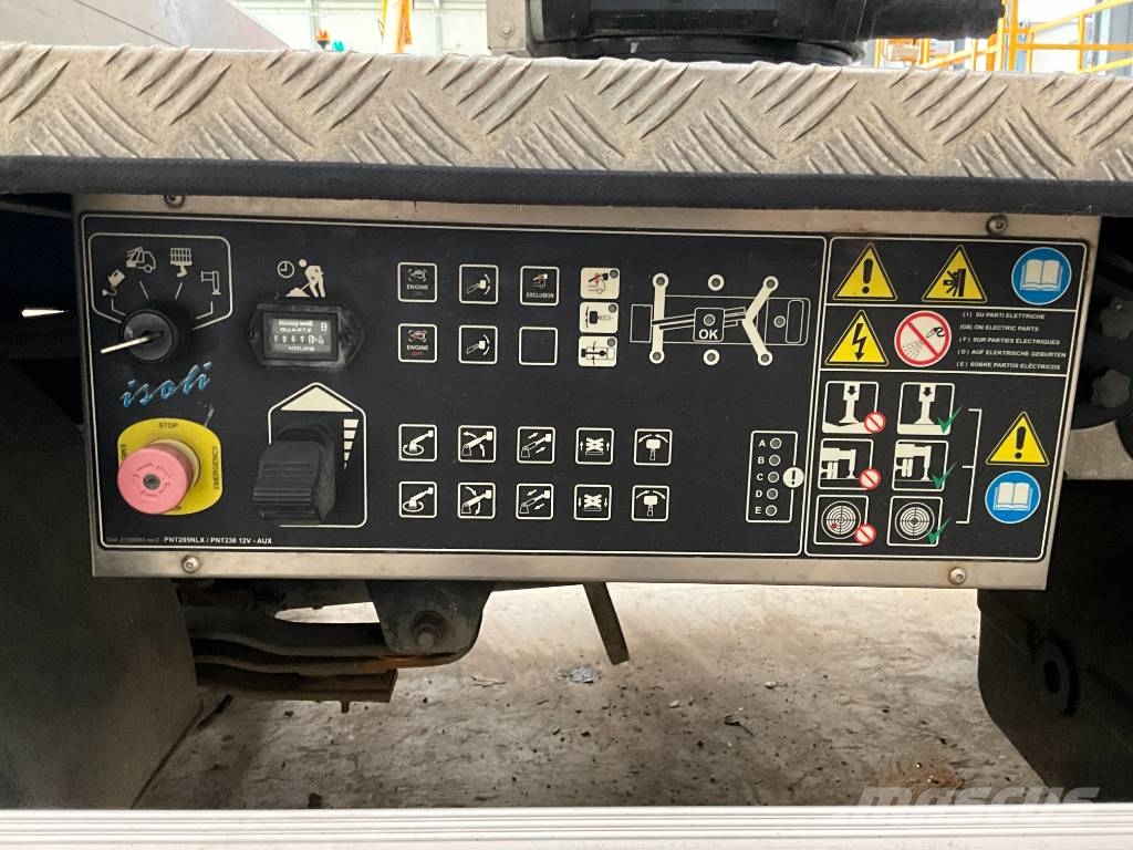 Renault Maxity 120.35 DXI+ Isoli VAT 69 NE Auto korpe