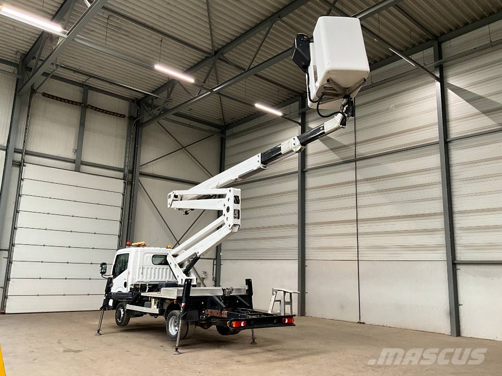 Renault Maxity 120.35 DXI+ Isoli VAT 69 NE Auto korpe