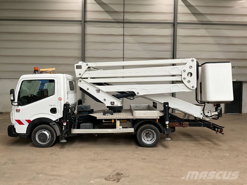 Renault Maxity 120.35 DXI+ Isoli VAT 69 NE Auto korpe