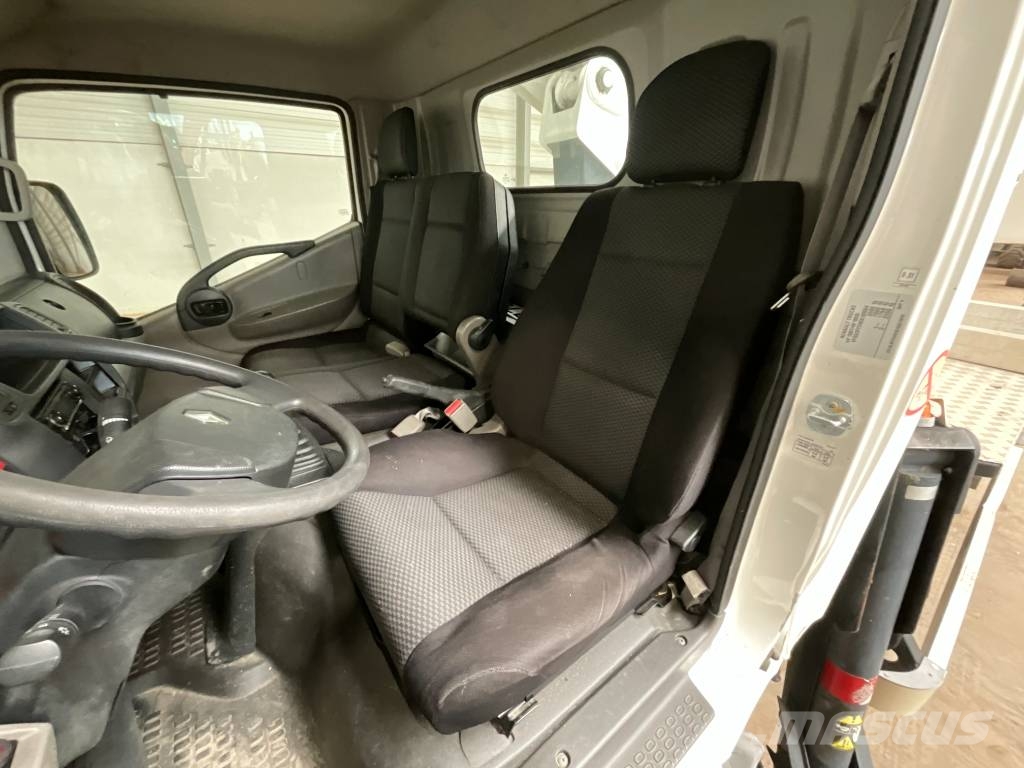 Renault Maxity 120.35 DXI+ Isoli VAT 69 NE Auto korpe