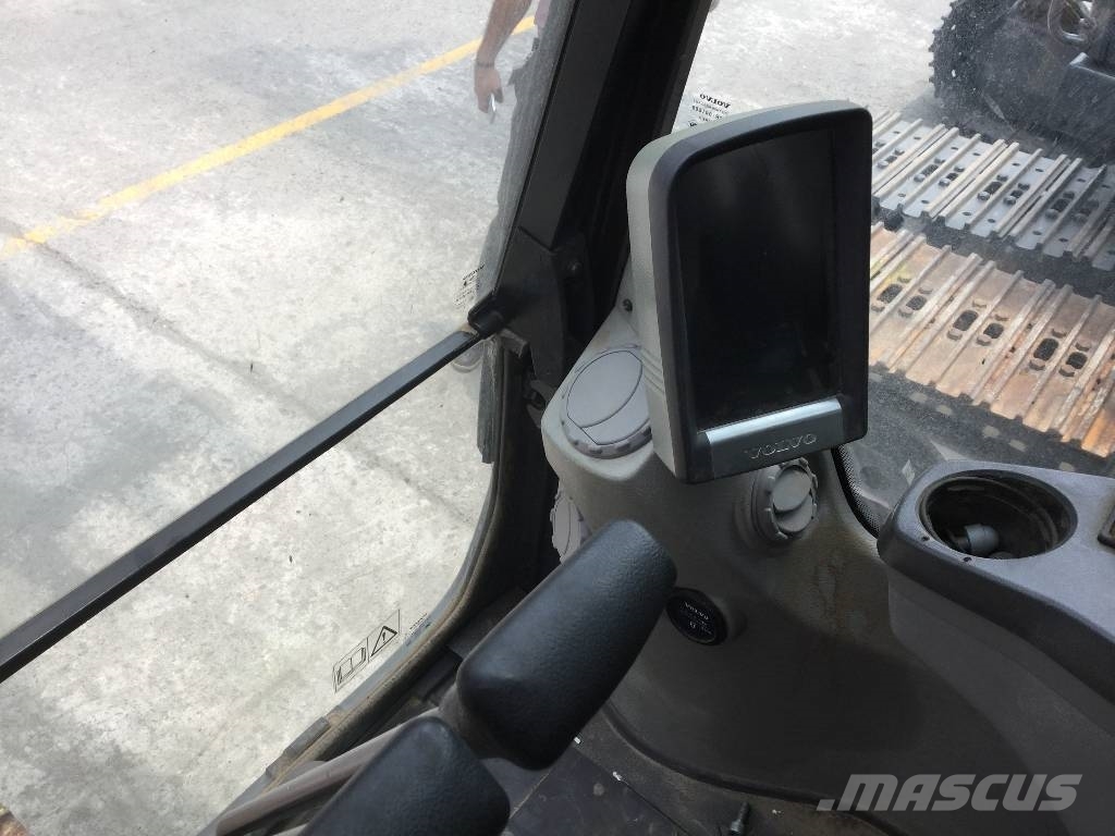 Volvo EC220DL Bageri gusjeničari