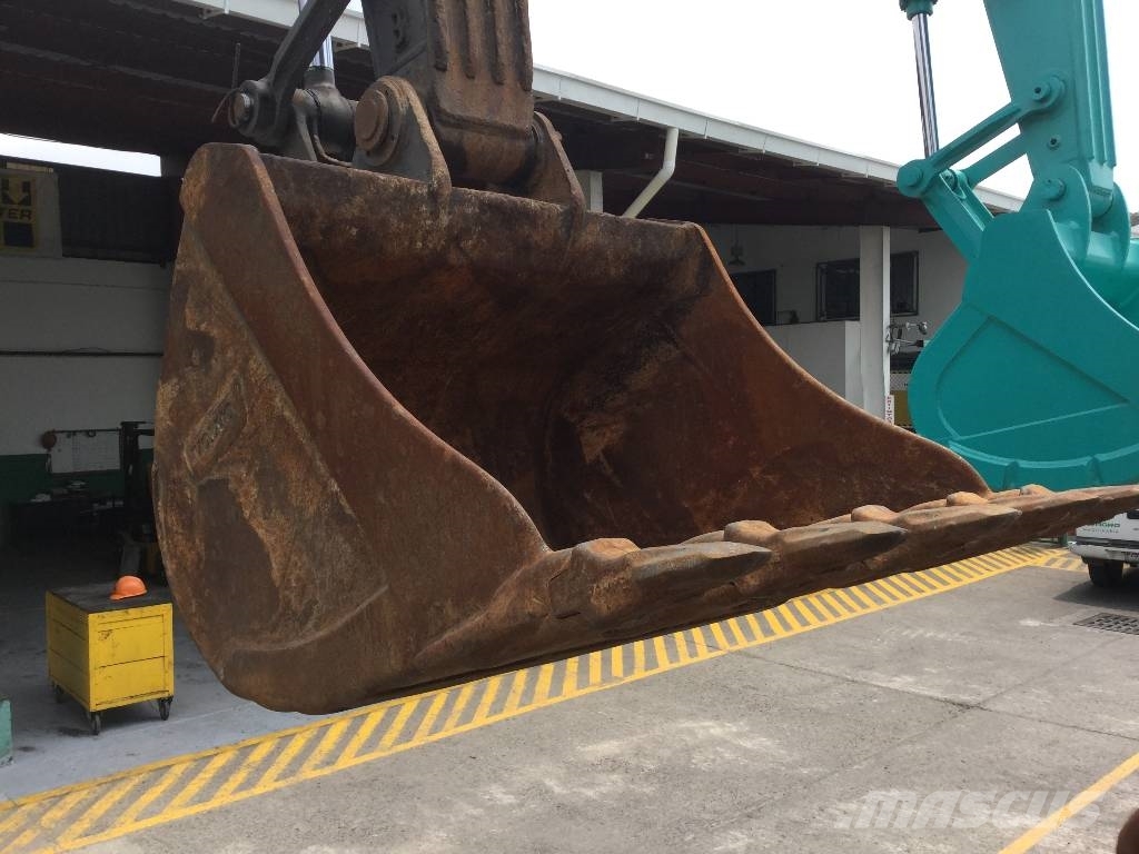 Volvo EC220DL Bageri gusjeničari