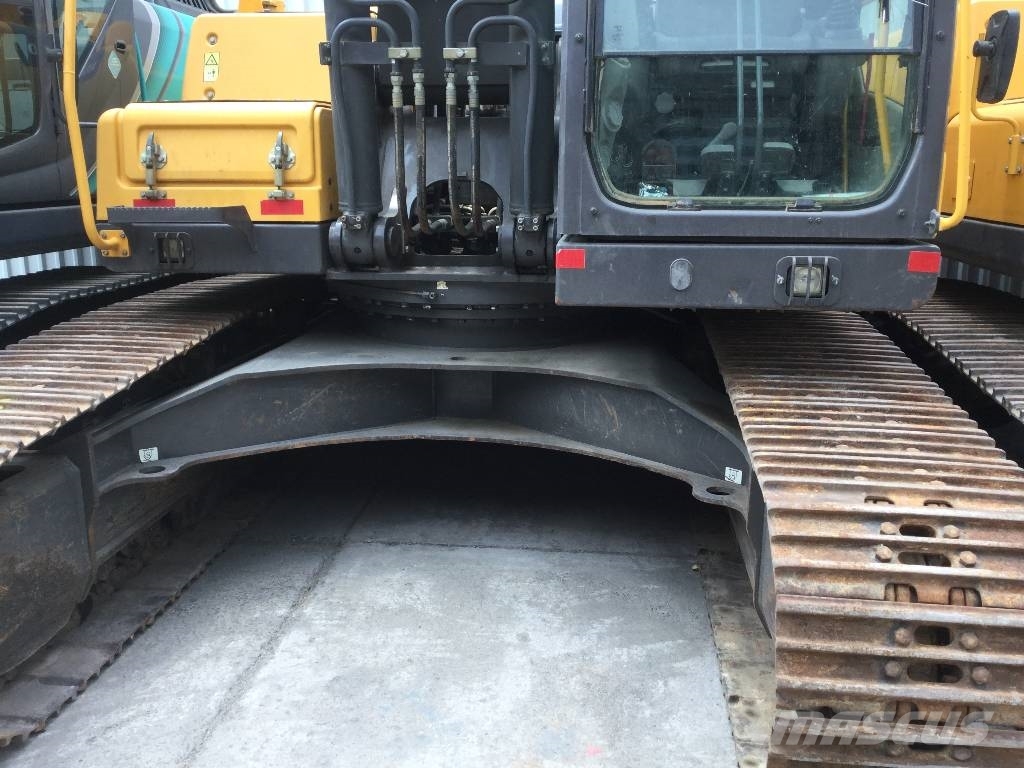 Volvo EC220DL Bageri gusjeničari