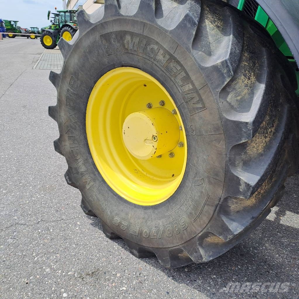 John Deere 6230r Traktori
