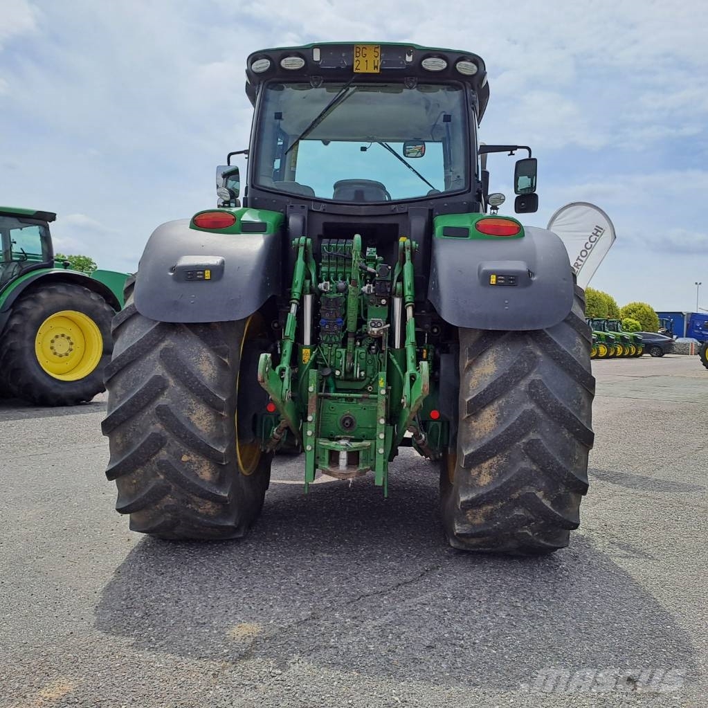 John Deere 6230r Traktori