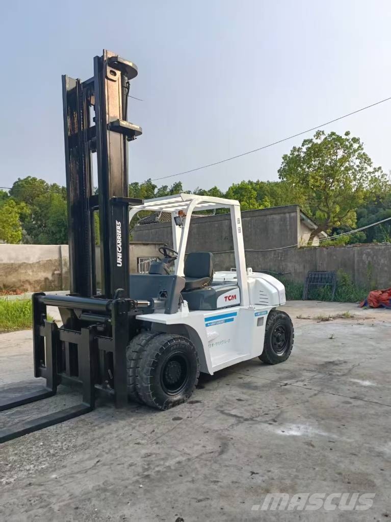 TCM FD 70 Z8 Furgoonautod