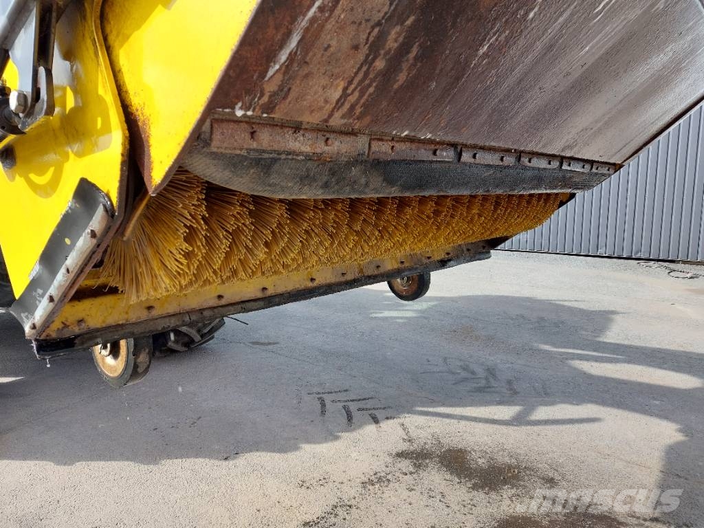 Vama EHK/A2000 Otros equipos para carreteras y quitanieves