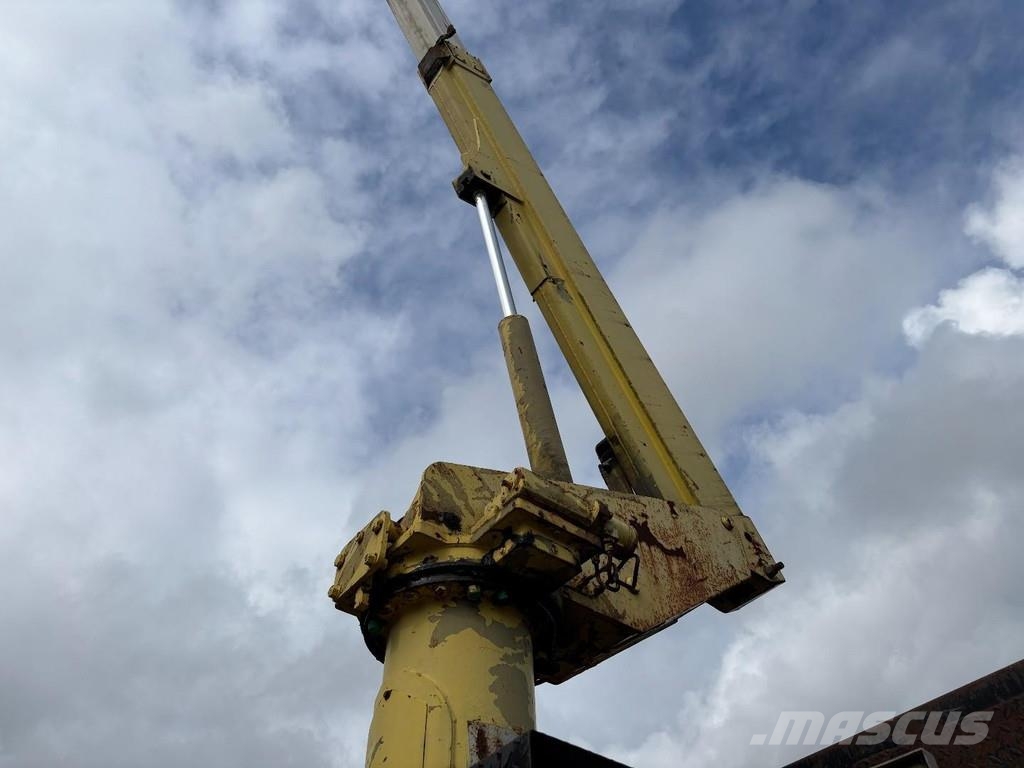 MAN 14.224 + EURO 2 + platform 11.5 meters + EFFER 95 Billyftar