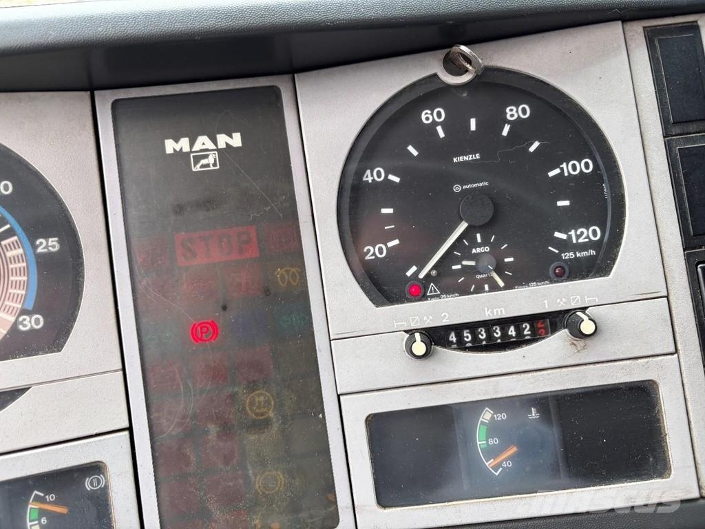 MAN 14.224 + EURO 2 + platform 11.5 meters + EFFER 95 Billyftar