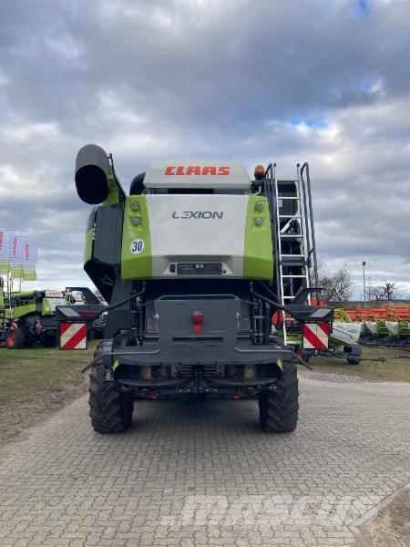 CLAAS LEXION 7600 TT Combine harvesters