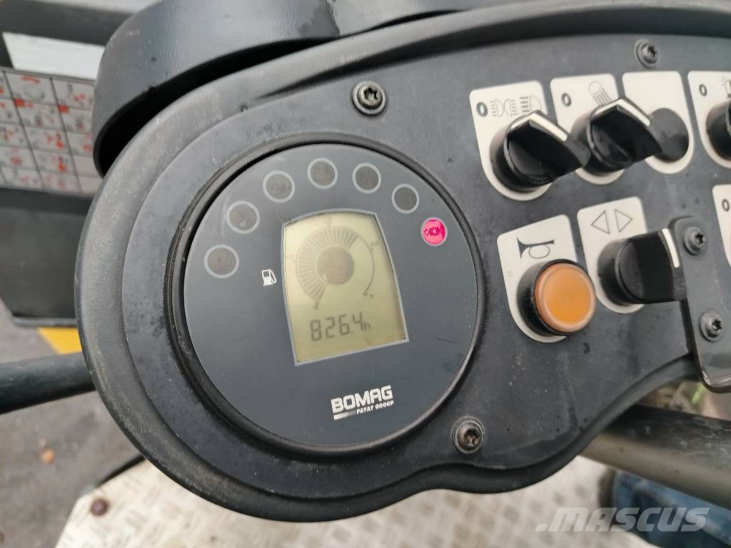 Bomag BW 120 AD-4 Tandemové valce
