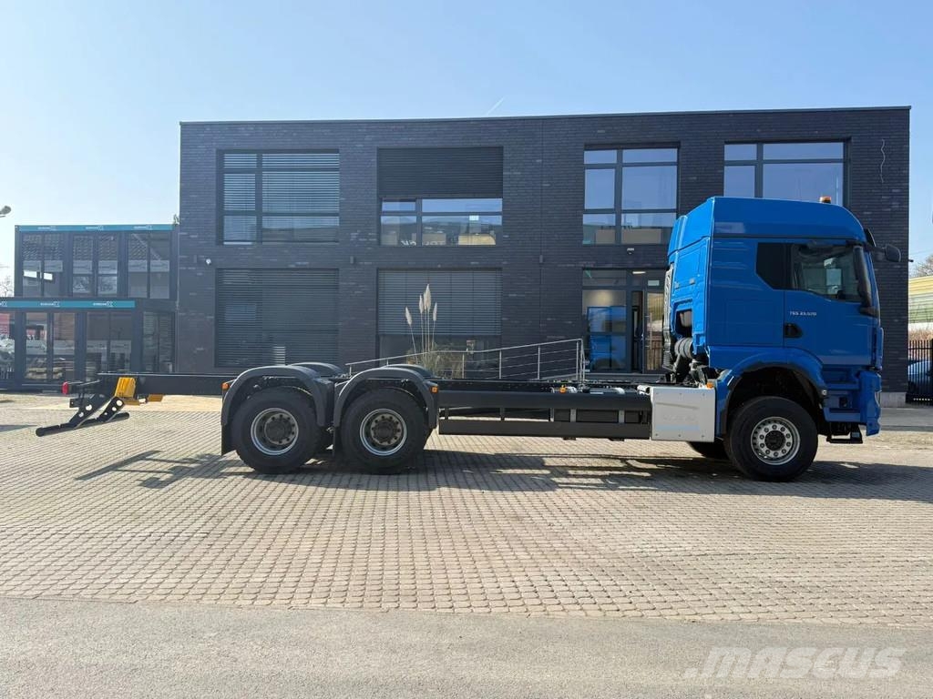 MAN TGS 33.520 TGS 33.520 6x4 BB Euro6e Kamioni-šasije