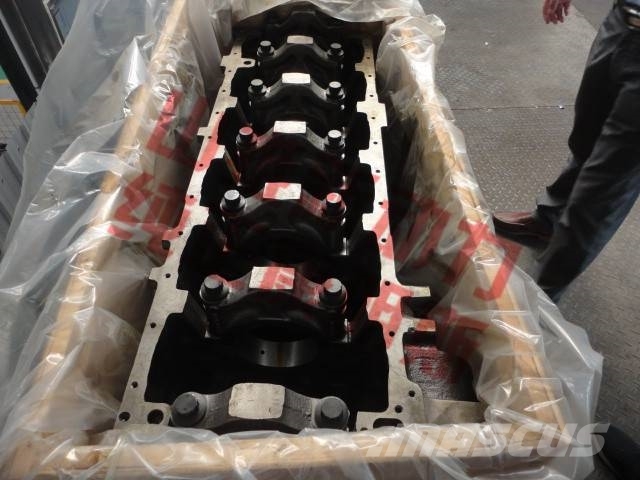 Cummins KT19 cylinder block 3060545 Motorer