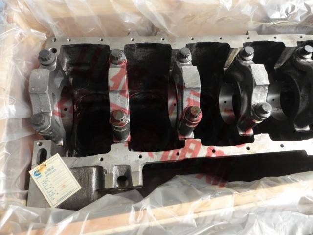 Cummins KT19 cylinder block 3060545 Motorer