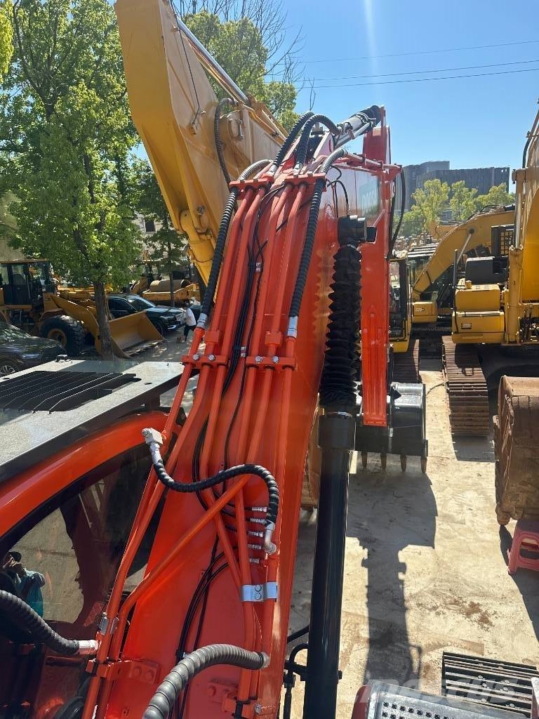 Doosan DX 300 LC-9C Bagri goseničarji