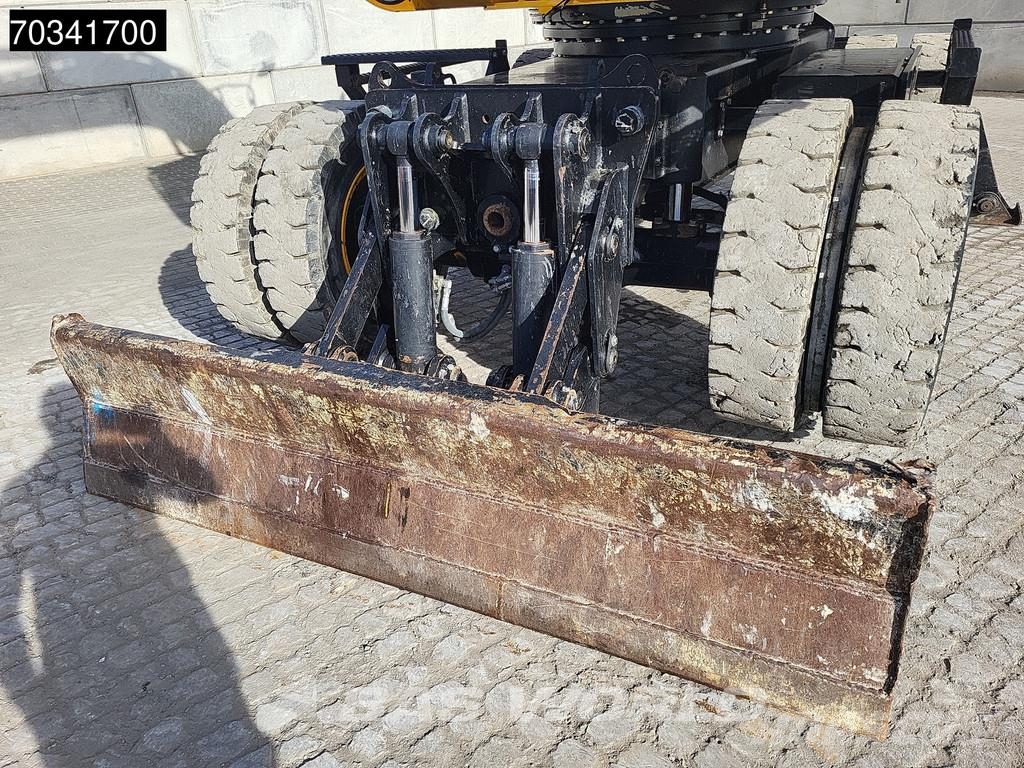 JCB JS175 W Lift Cabin Escavadoras de rodas