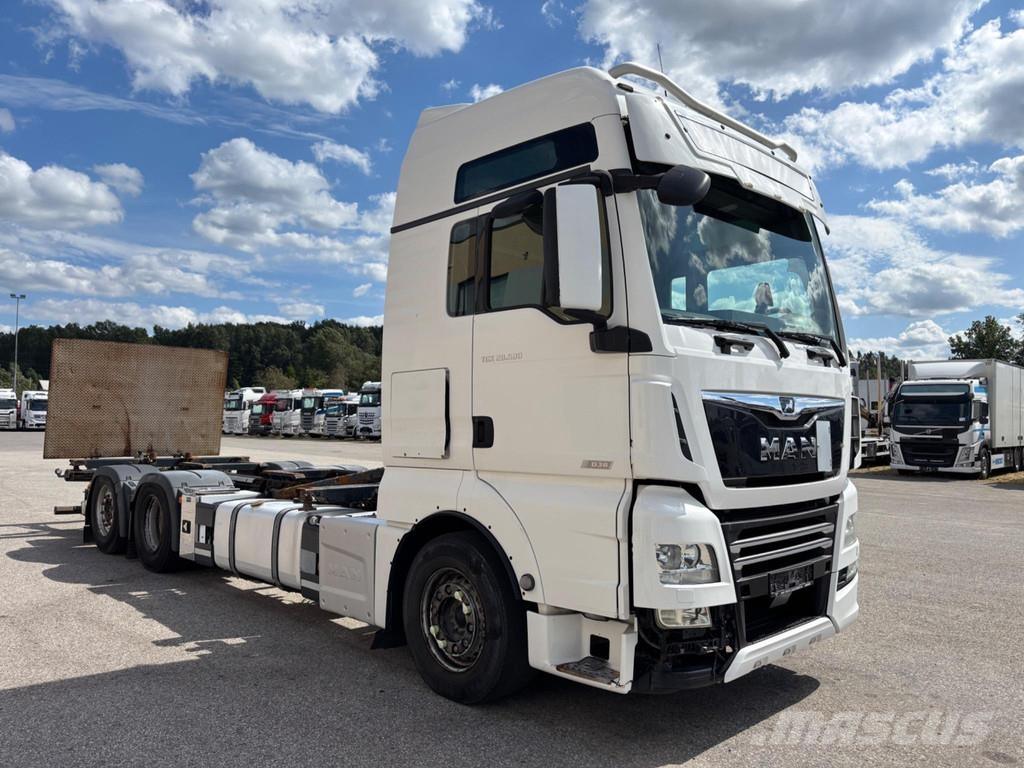 MAN TGX 28.580 6x2 EURO6 + RETARDER + ENGINE DEFECT + Autocabinati