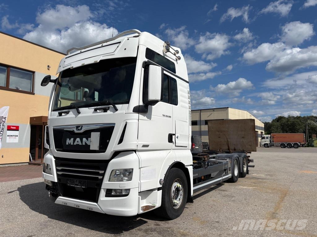 MAN TGX 28.580 6x2 EURO6 + RETARDER + ENGINE DEFECT + Autocabinati