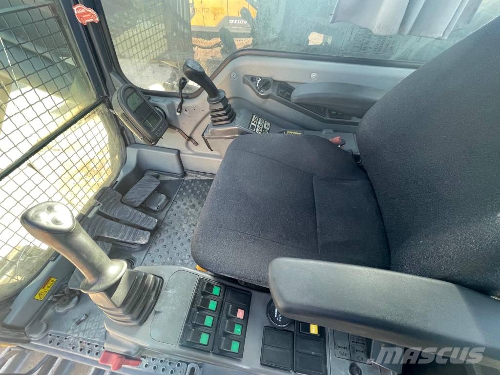 Volvo EC 700 B Гусеничные экскаваторы