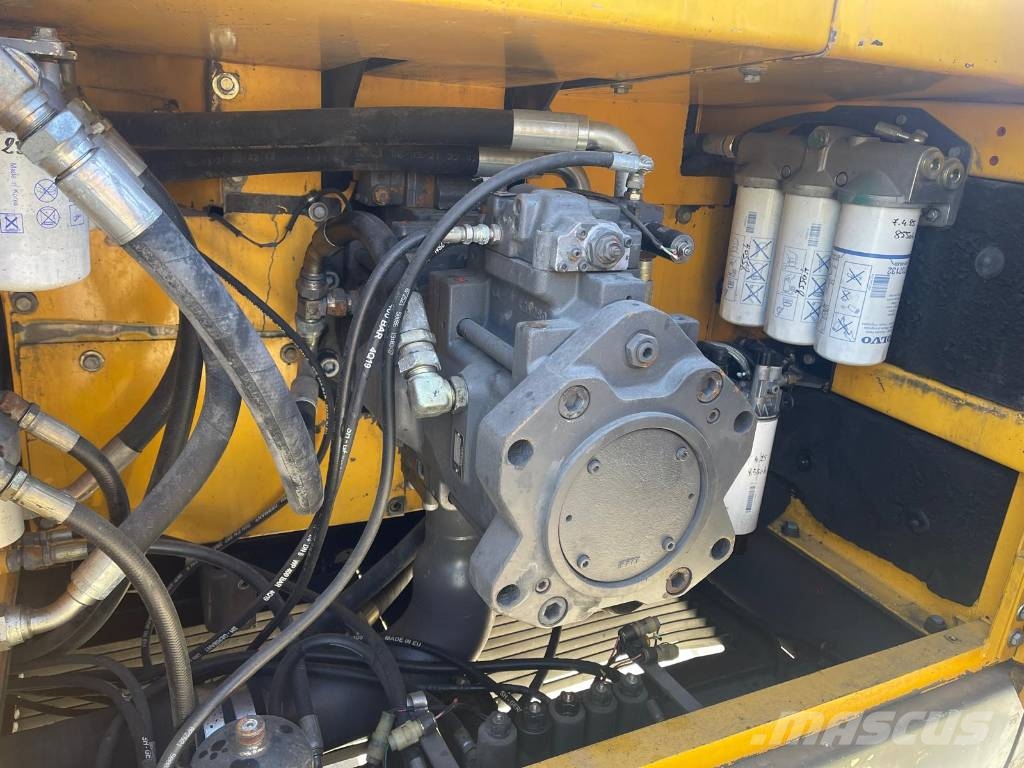 Volvo EC 700 B Гусеничные экскаваторы