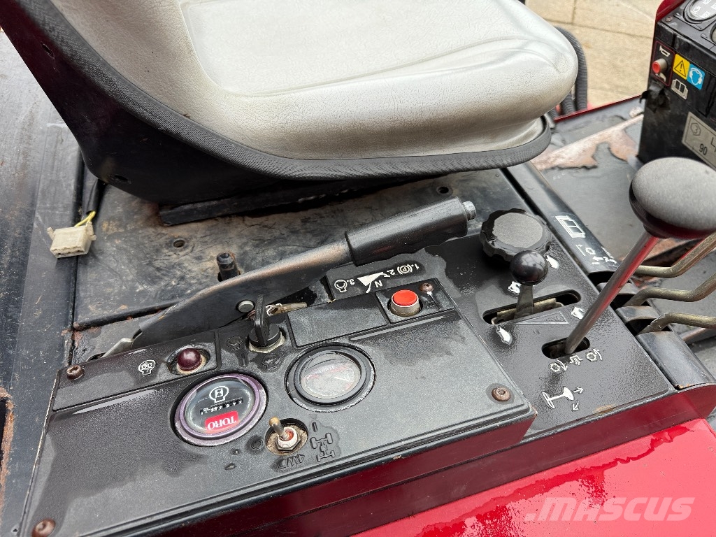Toro REELMASTER 4000D 骑乘式割草机
