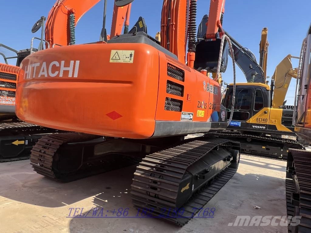 日立建機 ZX 200, 2024, 中華人民共和国 - 中古 クローラー式油圧