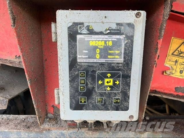 Terex Finlay 883+ Triple shaft 이동식 선별기