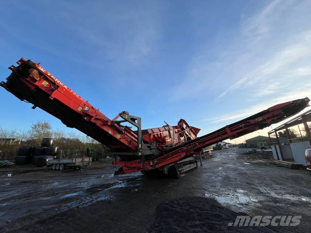Terex Finlay 883+ Triple shaft 이동식 선별기