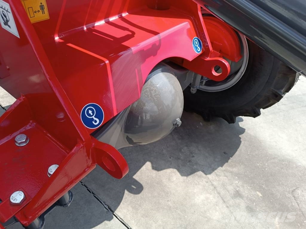 HZM 812T Ostale poljoprivredne mašine