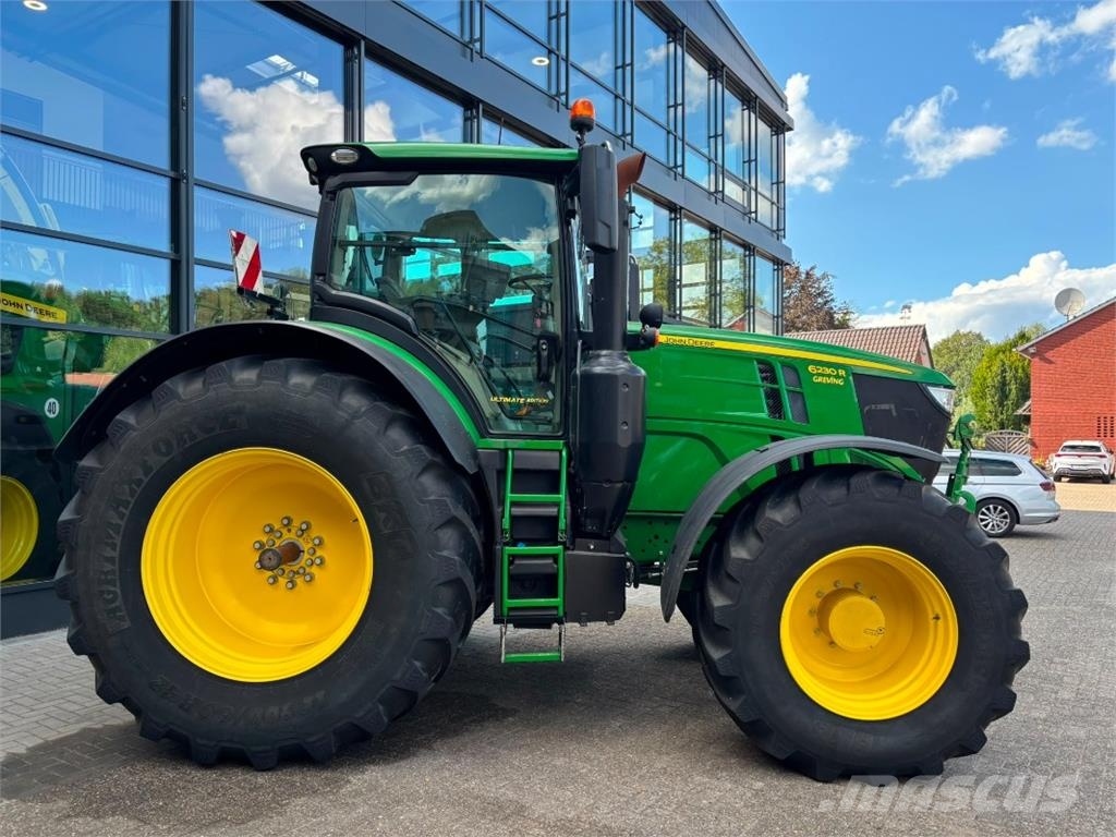 John Deere 6230R Traktory