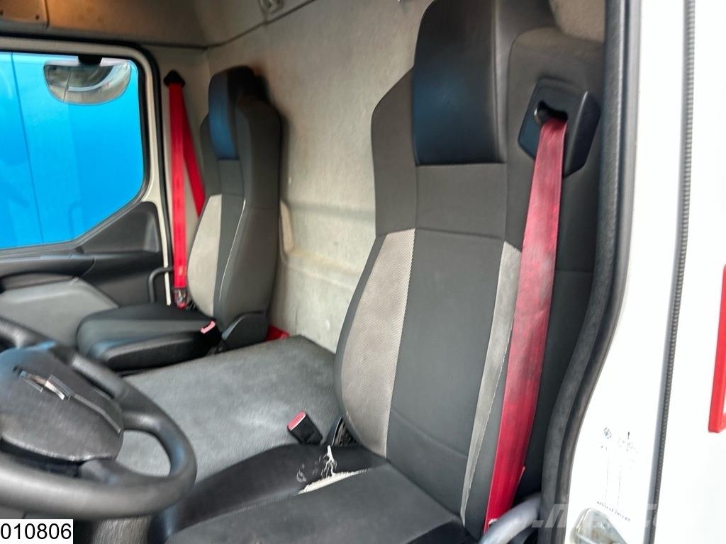 Renault D 13 210 EURO 6, Palfinger Skříňová nástavba