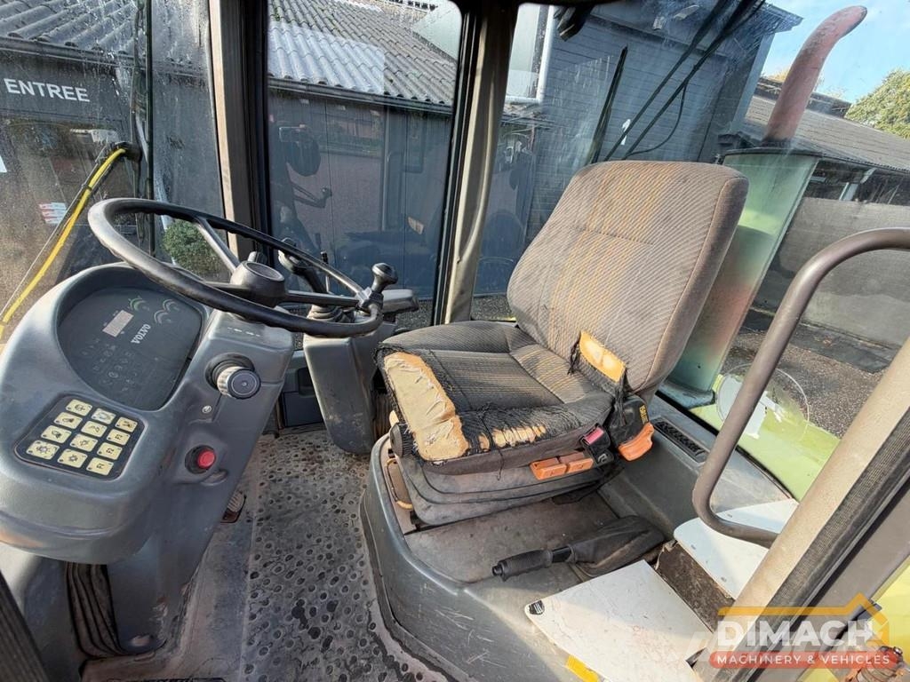 Volvo L30B Quick coupler - Folding bucket - Forks Wheel loaders