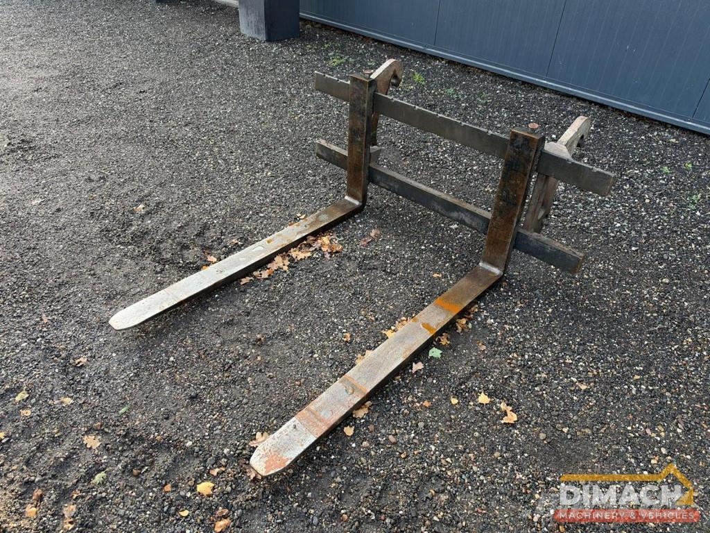 Volvo L30B Quick coupler - Folding bucket - Forks Wheel loaders