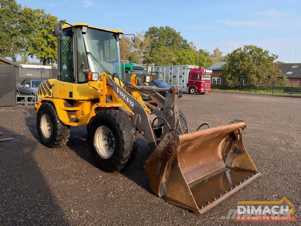 Volvo L30B Quick coupler - Folding bucket - Forks Wheel loaders