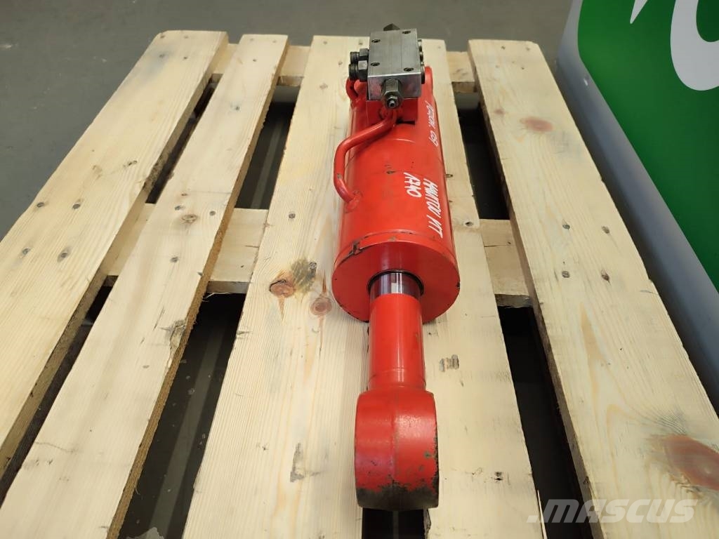 Manitou MT1440 axle leveling hydraulic cylinder Hidraulika