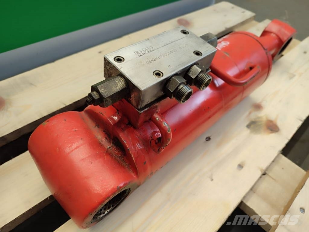 Manitou MT1440 axle leveling hydraulic cylinder Hidraulika